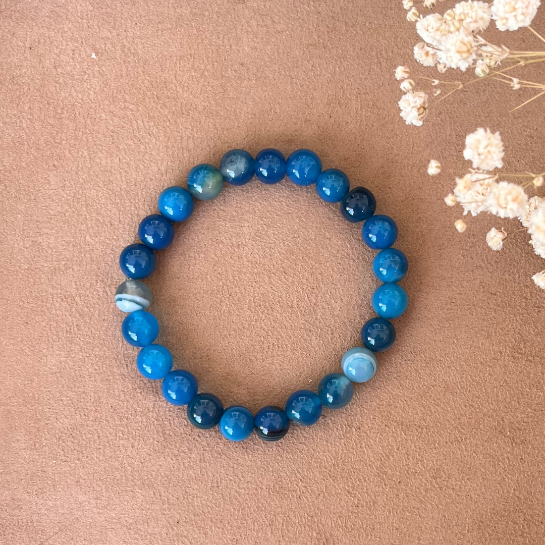 Blue agate gemstone bead bracelet