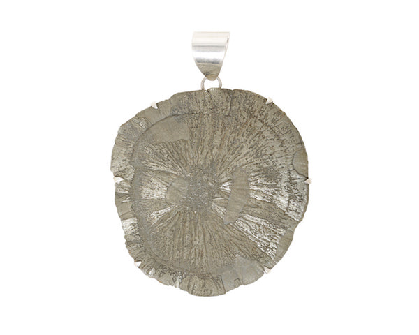 Textured big sized pendant