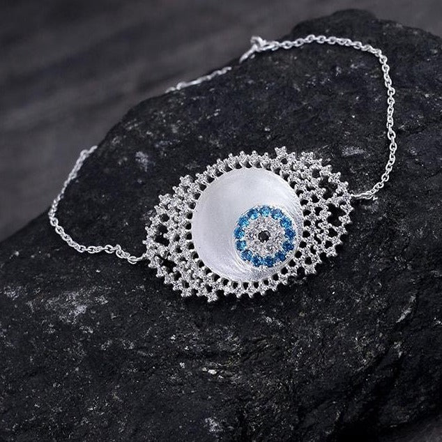 Evil eye bracelet in white zircon