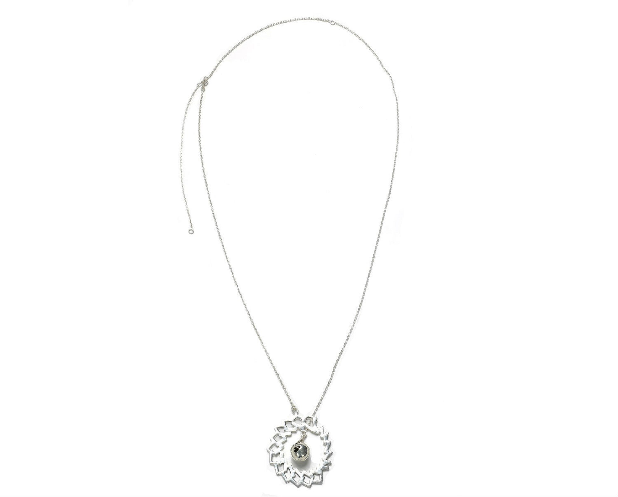Adjustable musical ball pendant
