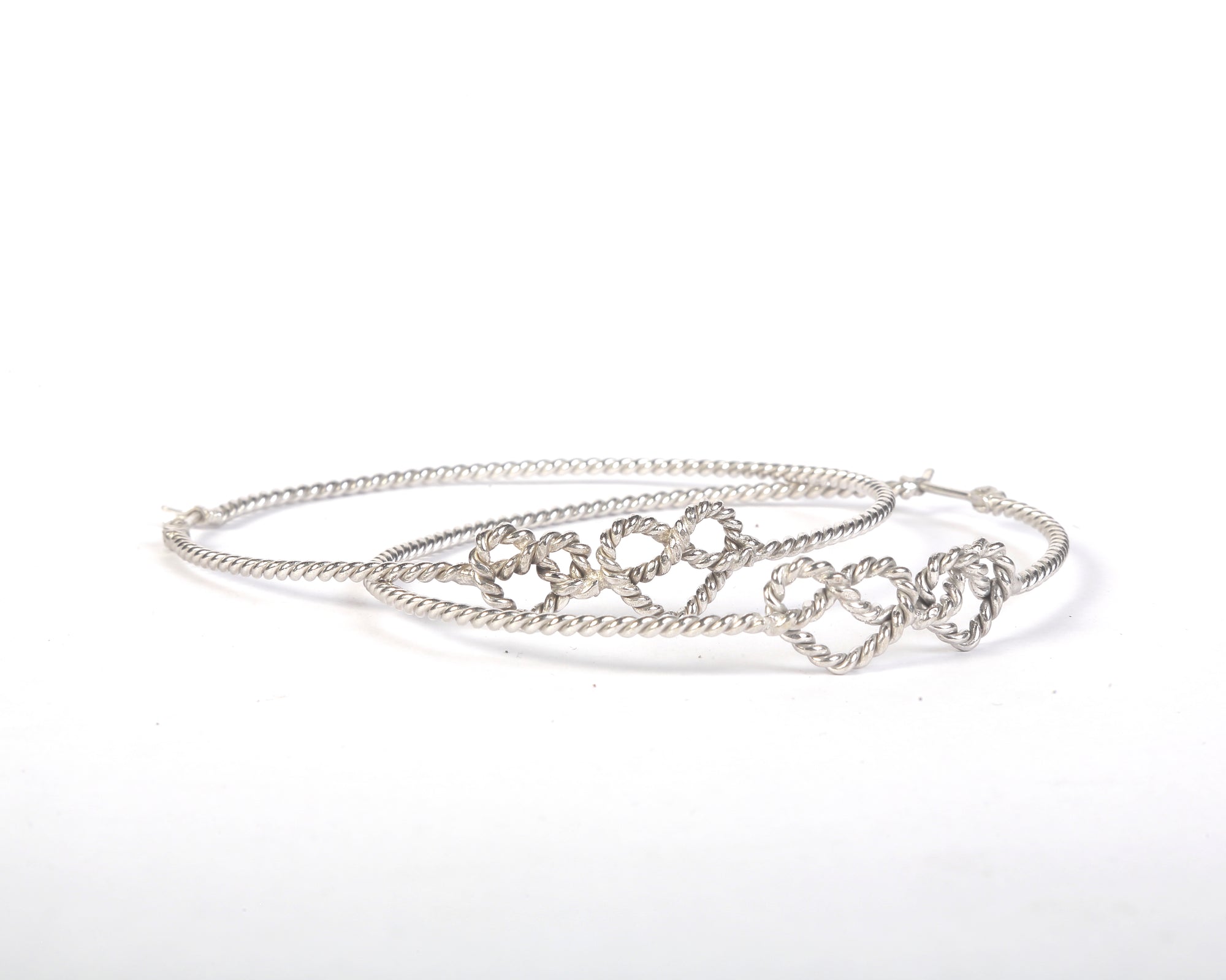 Heart shaped love knots rope hoops