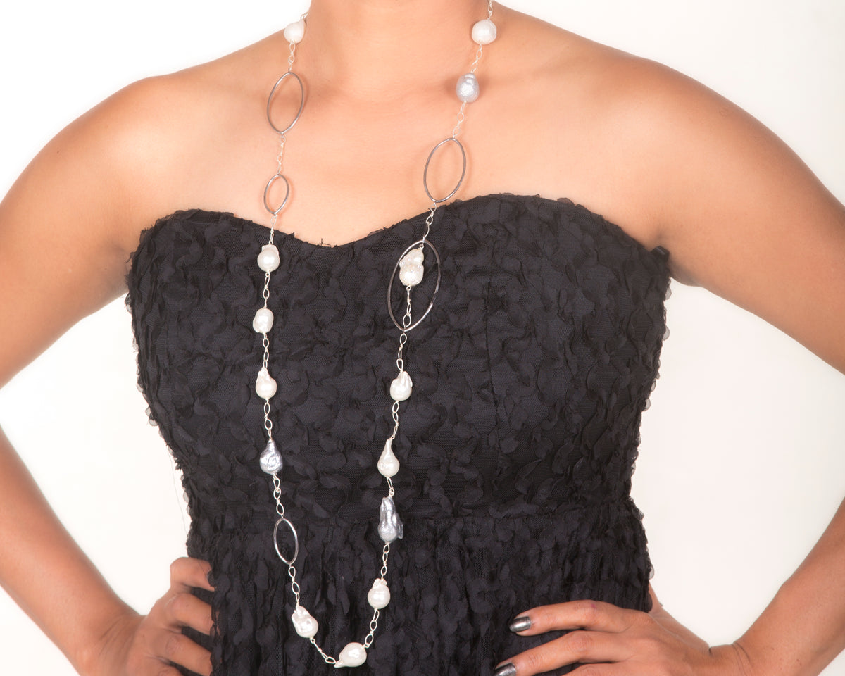 Baroque pearl & silver rings lace