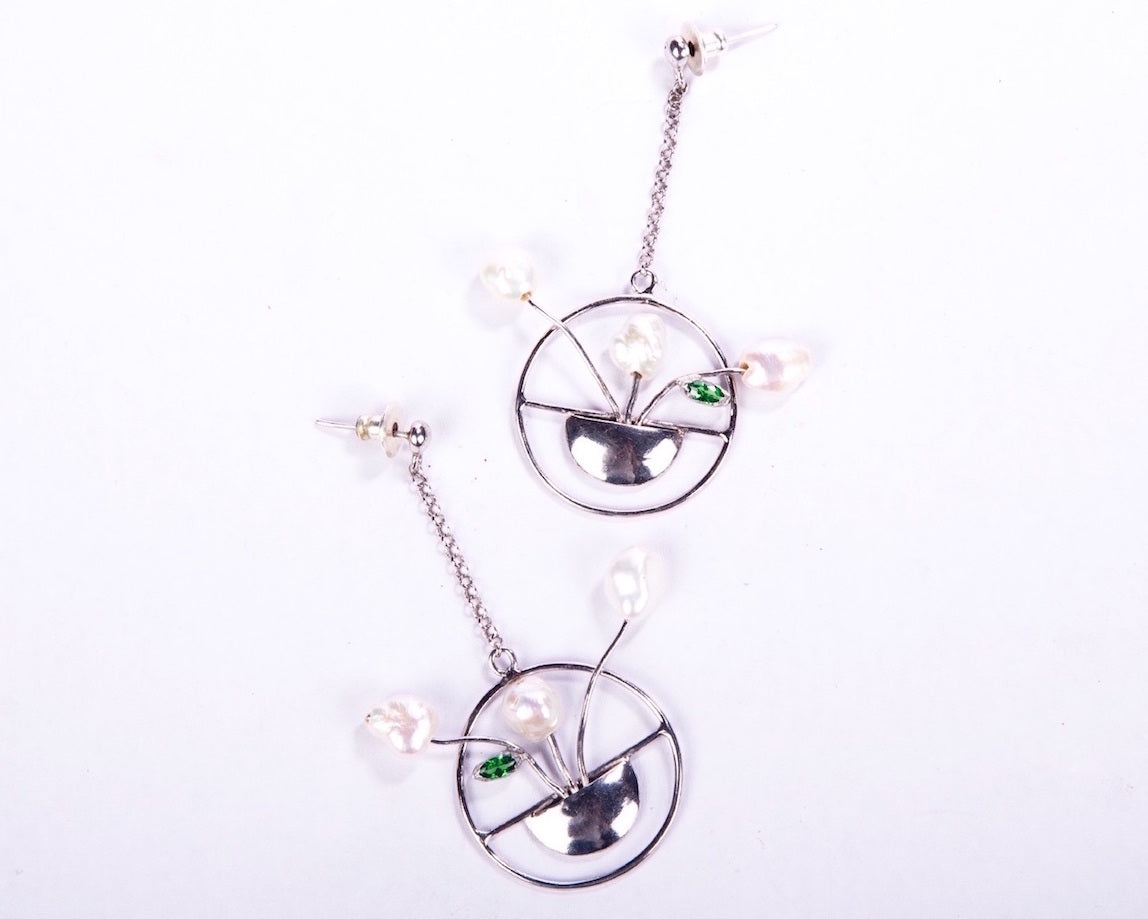 Fresh water baroque pearl florets & Green zircon leaf danglers