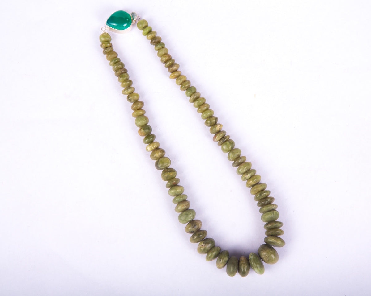 Single strand vessonite gemstone neckpiece