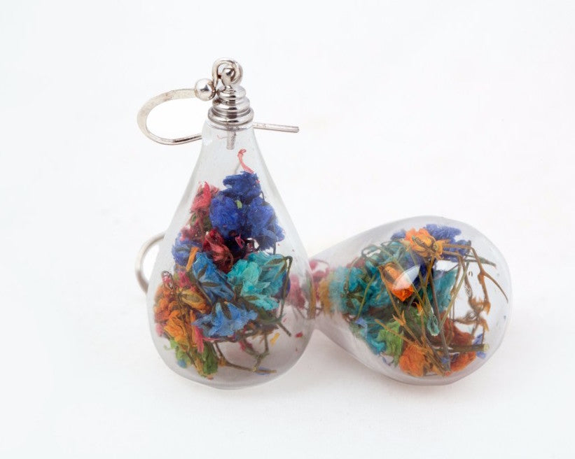 Bloomy bulb shaped earrings