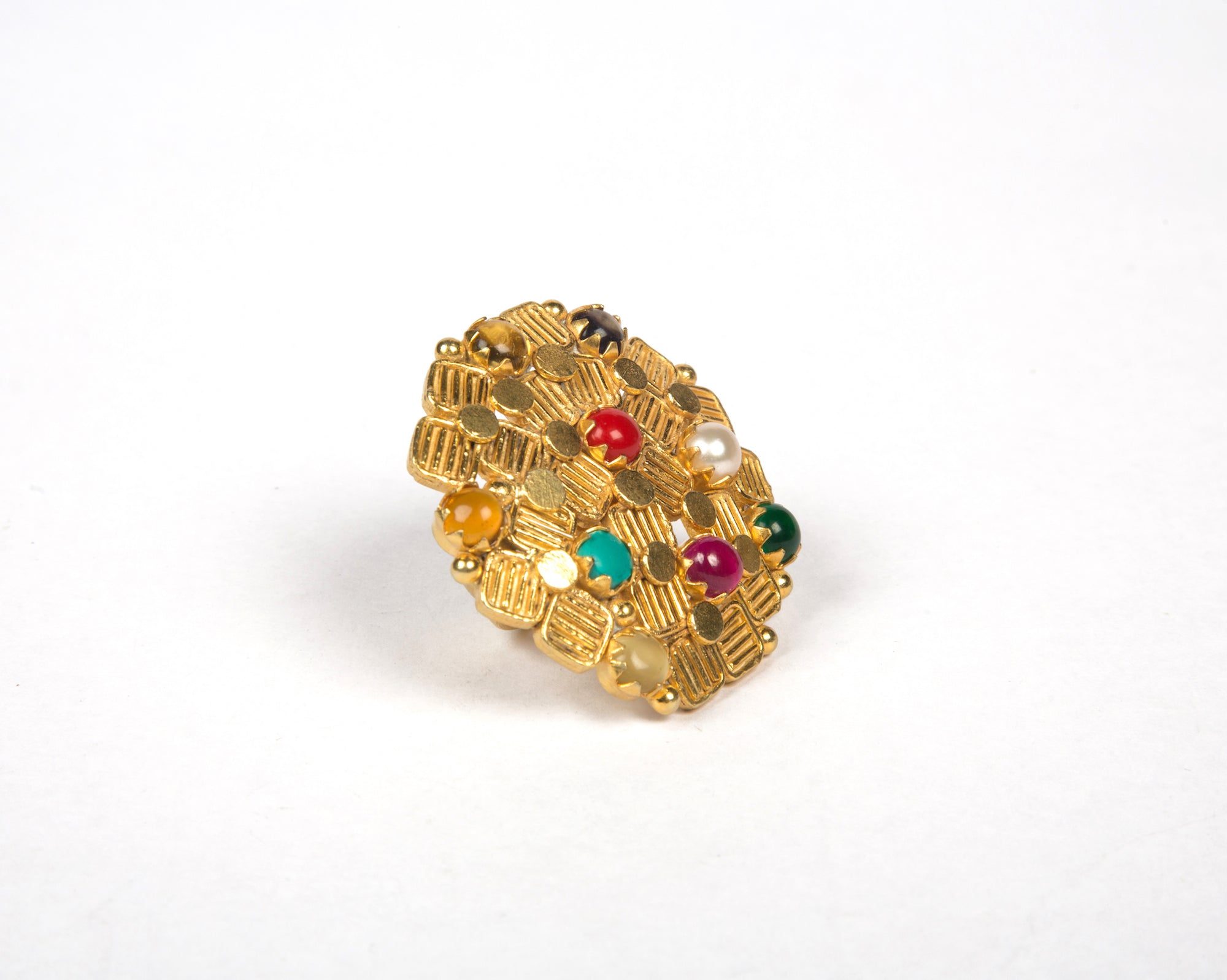 Semi-precious stone navratan finger ring