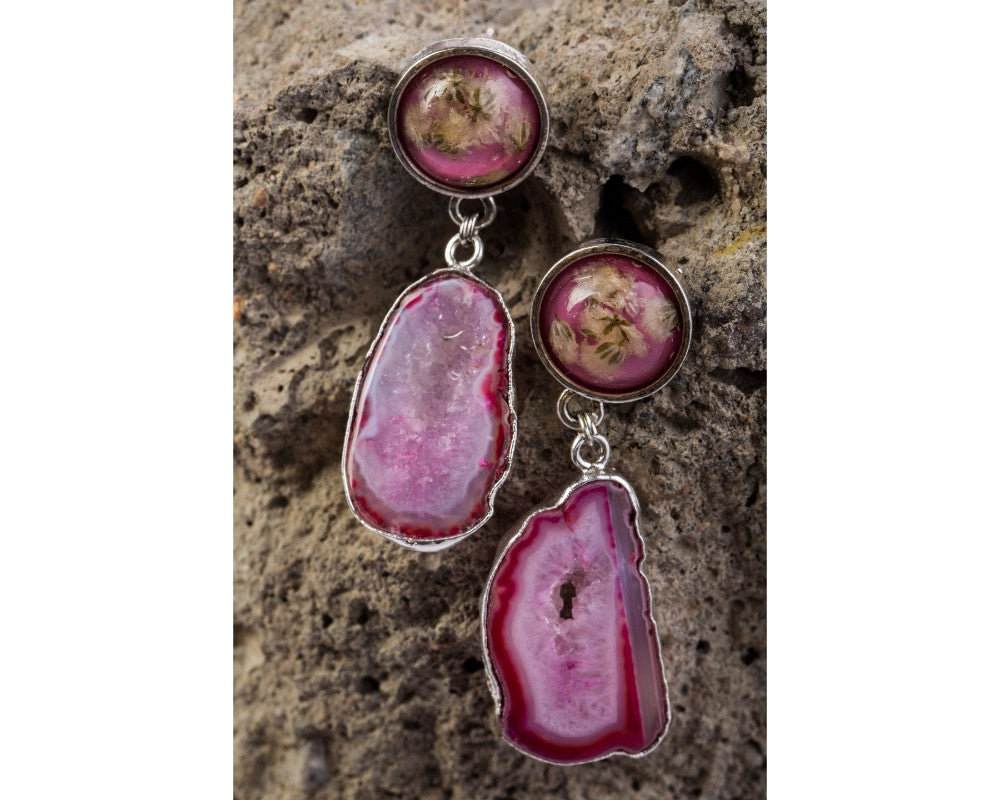 Handpicked druzy & white baby's breath flowers earrings
