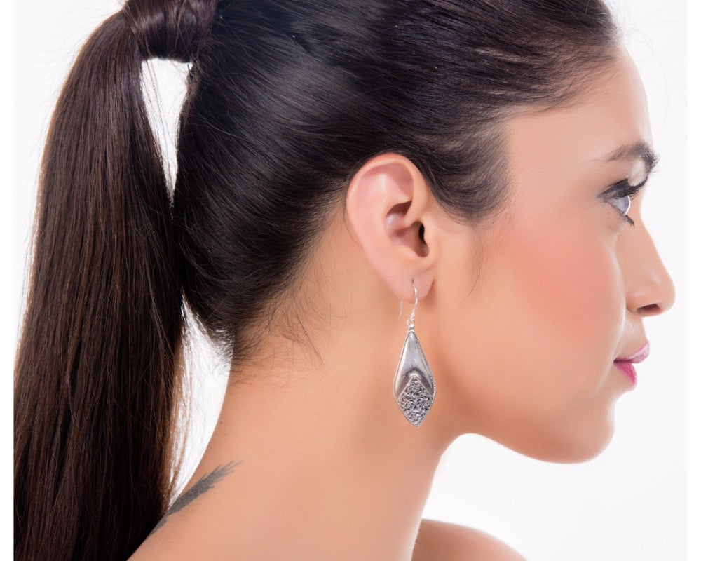 Sterling silver with oxidized finish frosted earring