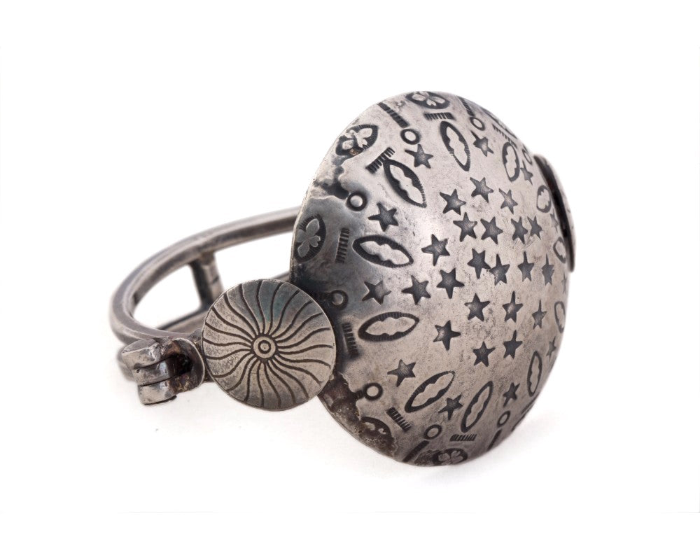 Openable oxidized silver bracelet