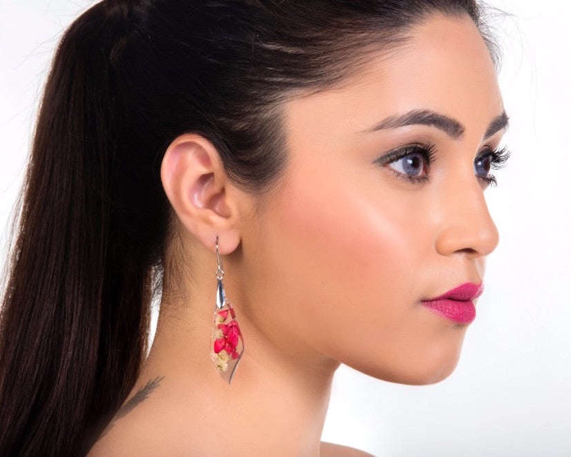 Red & white pellet shaped danglers
