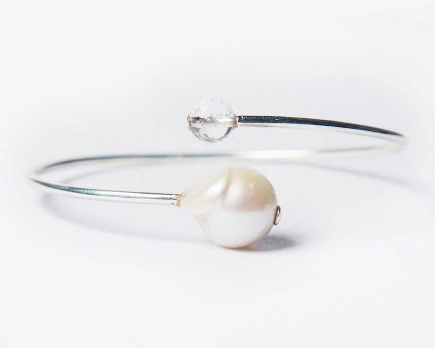 Baroque Spiral Bracelet - Silver open cuff with pearl - Nirwaana