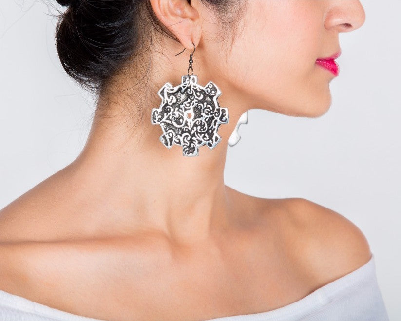 Gutsy Gear - Quirky gear earrings with oxidized finish